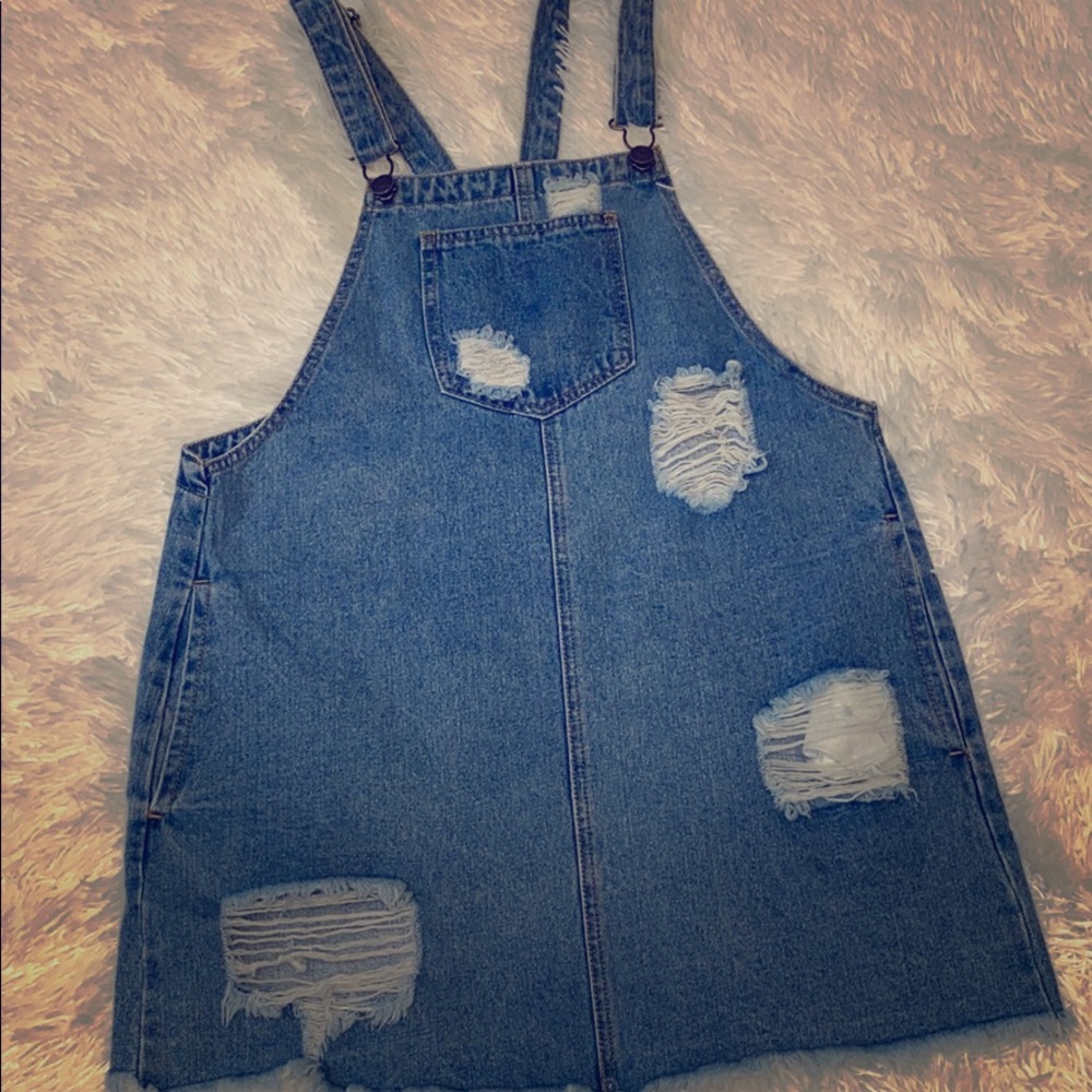 Overall dress